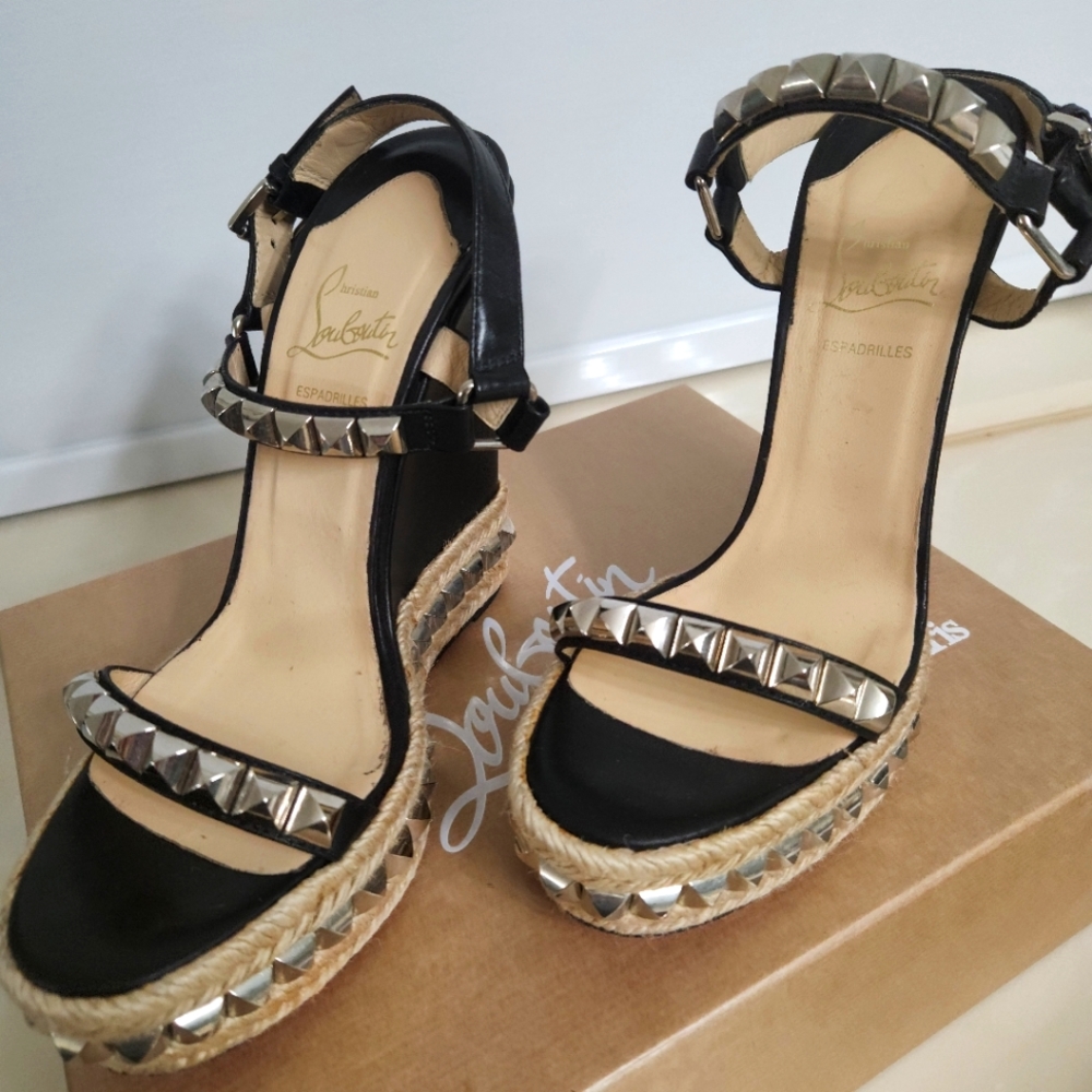 Pre-owned Christian louboutin black leather wedge sandals.  Size 40